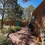 Casa Galleria, 3 Bedrooms, Wifi, Fireplace, Fenced Yard, Sleeps 9