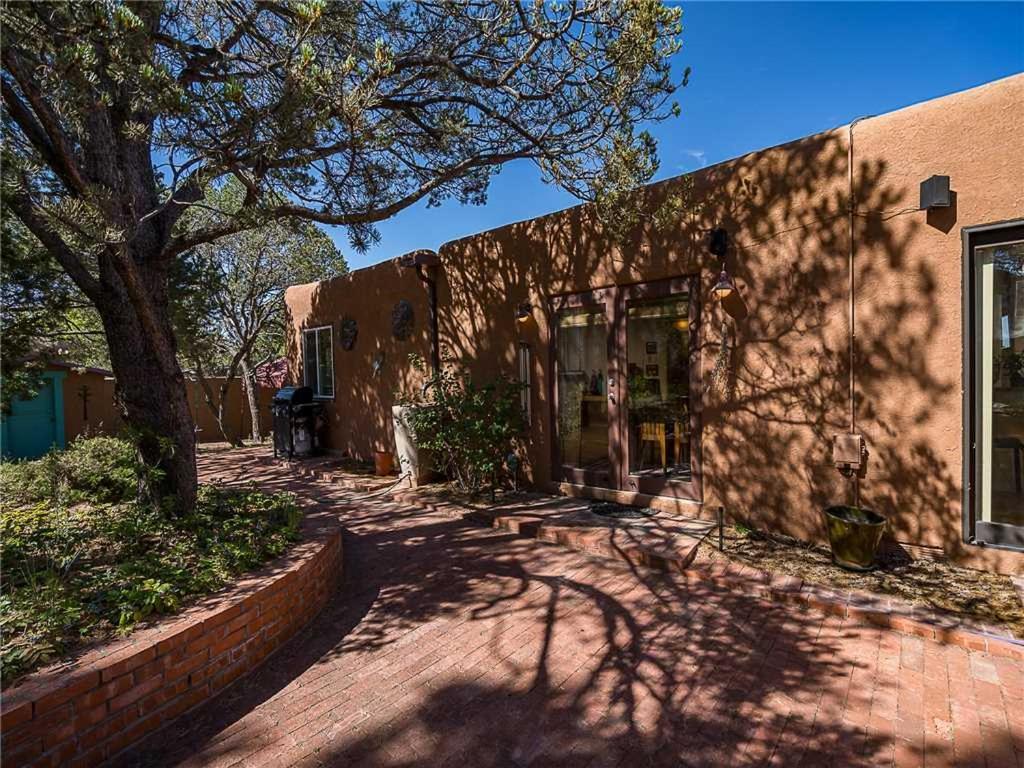 Casa Galleria, 3 Bedrooms, Wifi, Fireplace, Fenced Yard, Sleeps 9 *