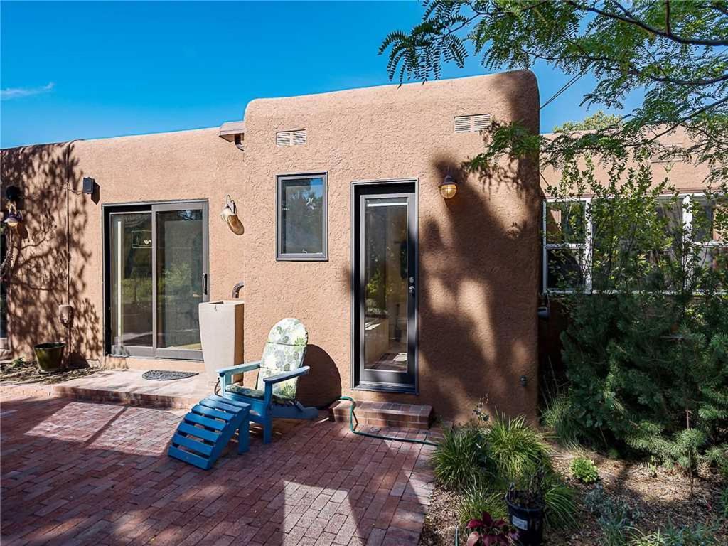 Casa Galleria, 3 Bedrooms, Wifi, Fireplace, Fenced Yard, Sleeps 9 Vakantiehuis *