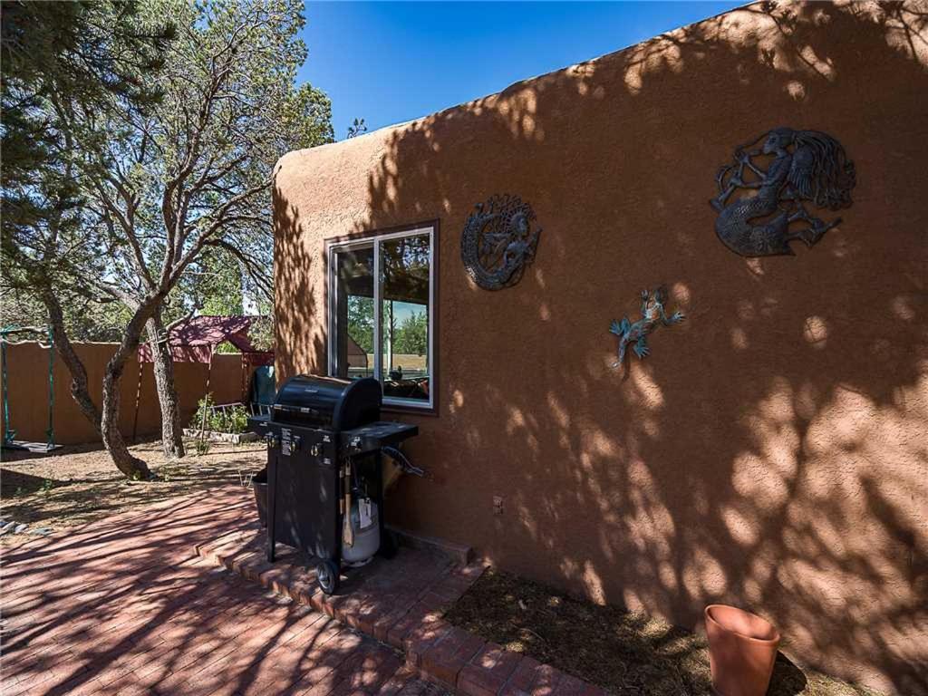 Casa Galleria, 3 Bedrooms, Wifi, Fireplace, Fenced Yard, Sleeps 9 *